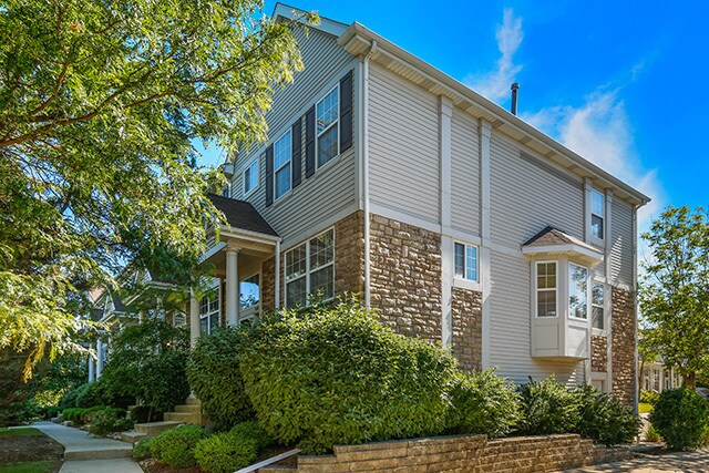 Building Photo - 860 S Insignia Ct