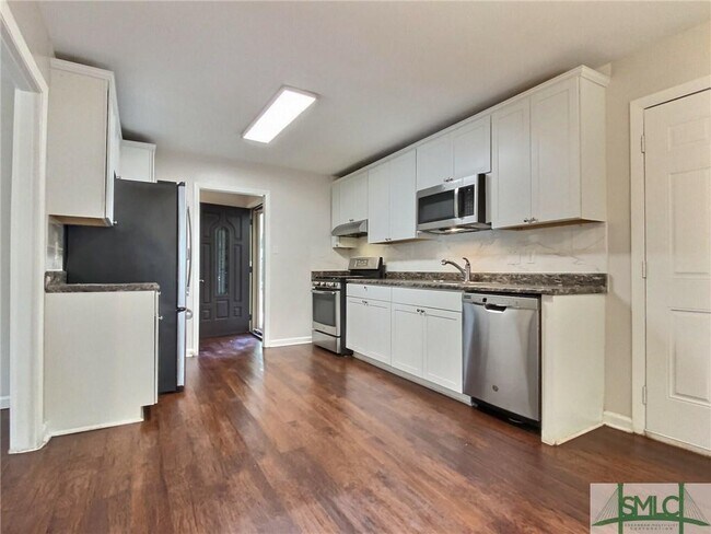 Foto del edificio - 302 Willow Rd