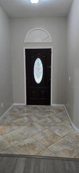 Building Photo - 1810 Greystone Heights Dr