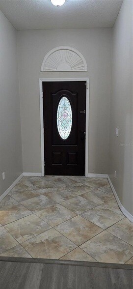 Foto del edificio - 1810 Greystone Heights Dr