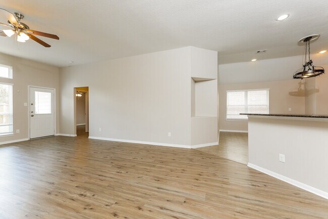 Foto del edificio - 9957 Yearling Pl