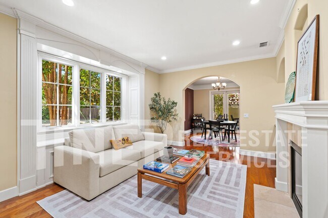 Foto del edificio - 4811 M St
