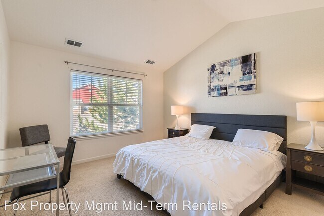 Foto del edificio - 2 br, 2 bath House - 3460 Boulder Circle #203