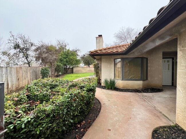 Building Photo - COMING SOON- Beautiful 3-bedroom Home for rent- West Side