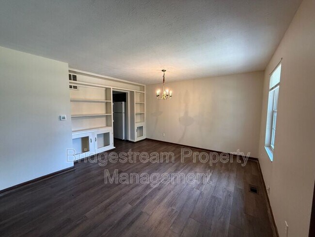 Foto del edificio - 1444 Minstrel Dr