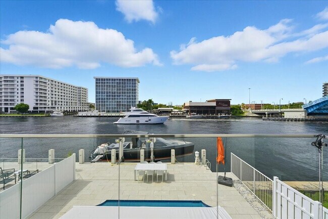 Foto del edificio - 4331 W Tradewinds Ave