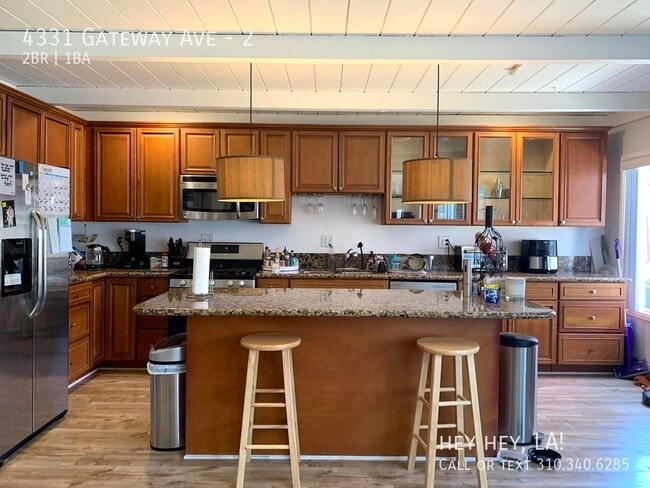 Foto del edificio - 4331 Gateway Ave