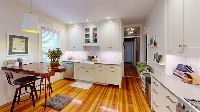 Foto del edificio - 23 Forest Hills St
