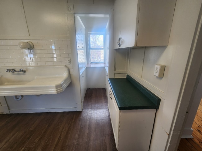 Building Photo - 12 Downing St