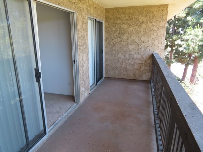 Foto del edificio - One Bedroom Condo in Mission Valley / Fash...