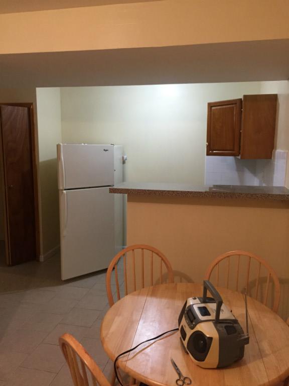 Building Photo - 1435 E 103rd St