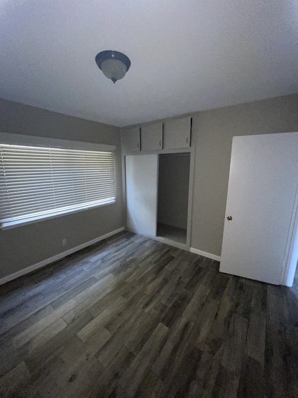 Building Photo - 721 S Grevillea Ave