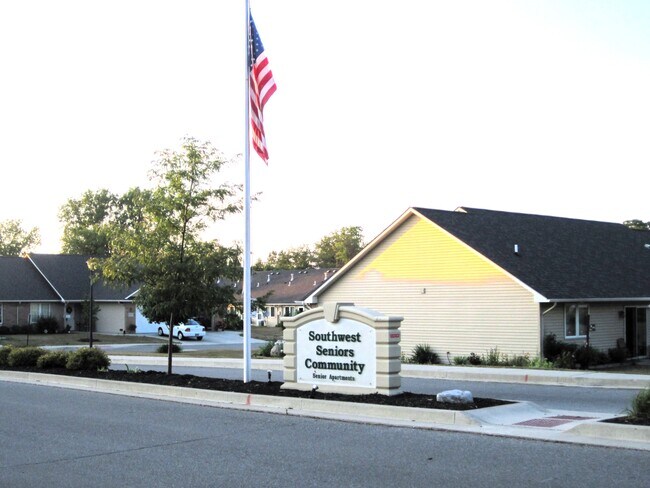 Foto del edificio - Ruby Circle West - B-2 *consolidate Here