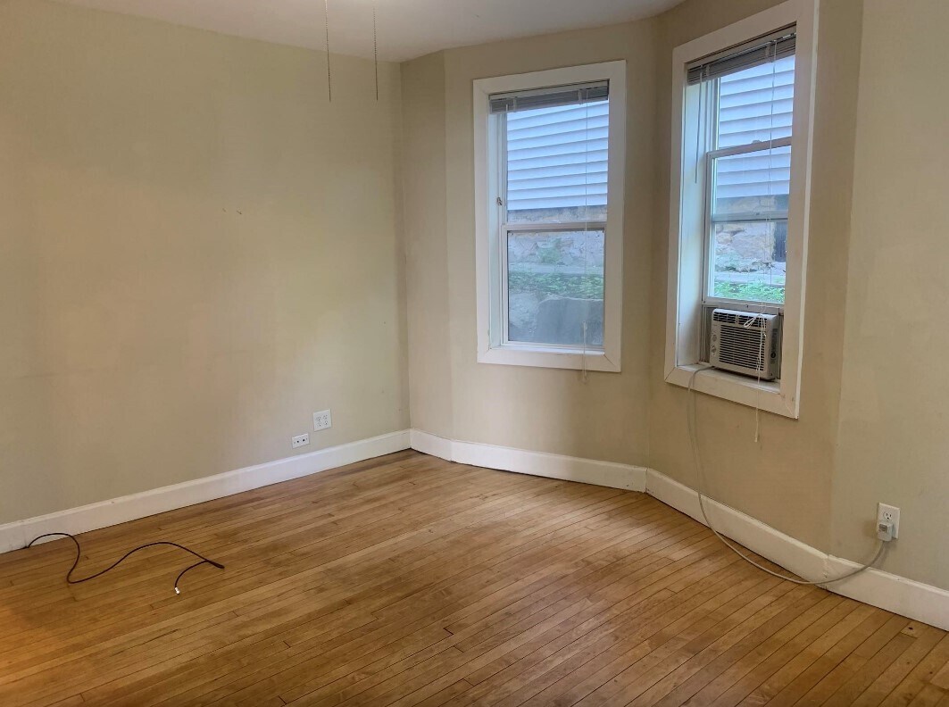 Foto principal - 1025 E Gorham St