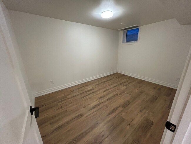 Chambre à coucher - 365 Kingsview Dr