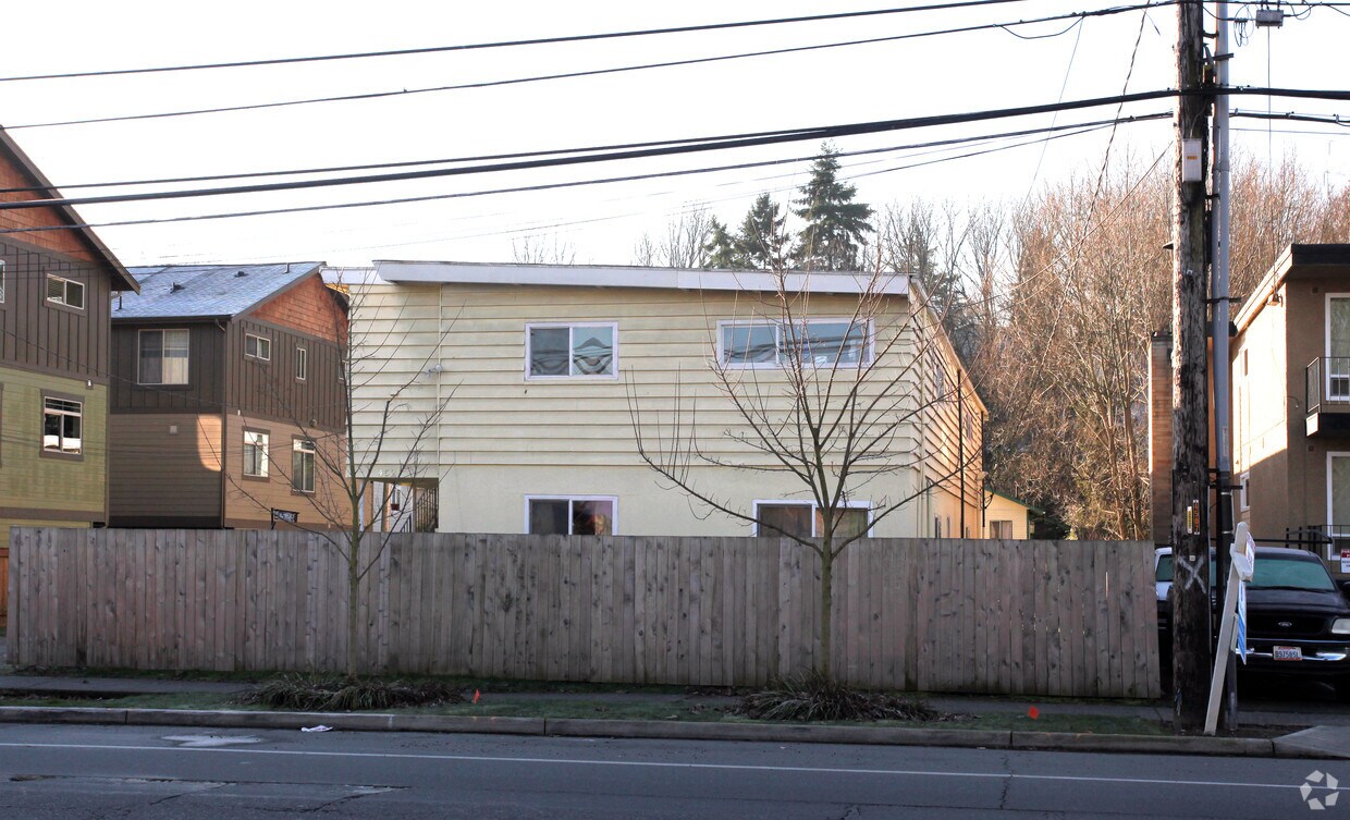 Foto del edificio - 4529 S Henderson St
