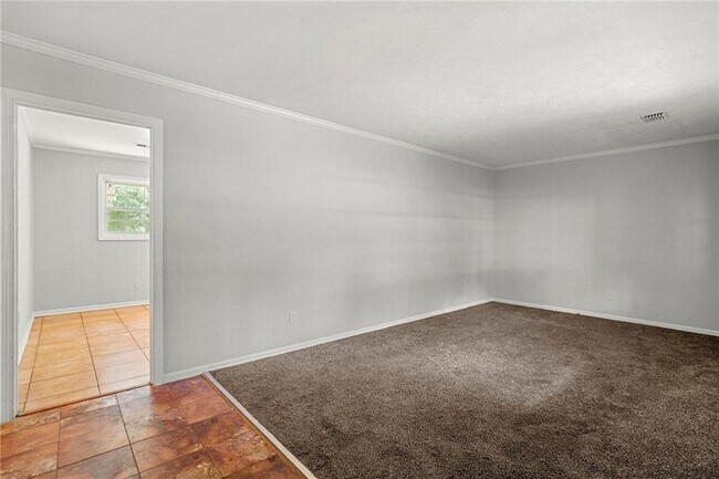 Foto del edificio - 2830 Knollview Dr