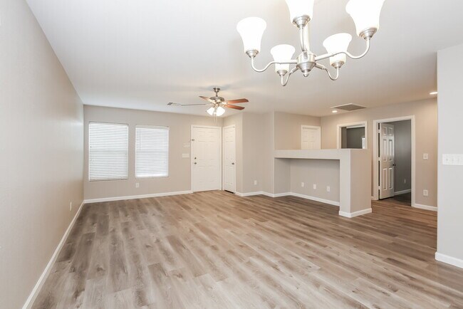 Building Photo - 8328 N Highland Ranch St