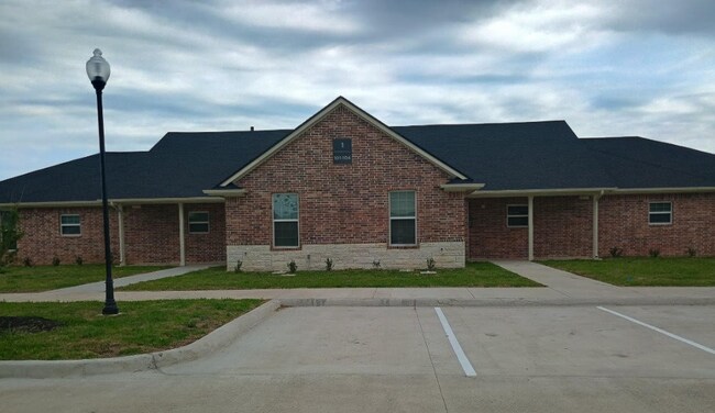 Building Photo - 738 US Hwy 84 W