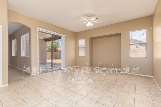 Foto del edificio - 7418 W Lariat Ln