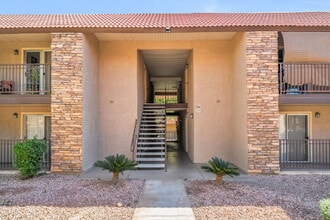 Building Photo - 5001 River Glen Dr