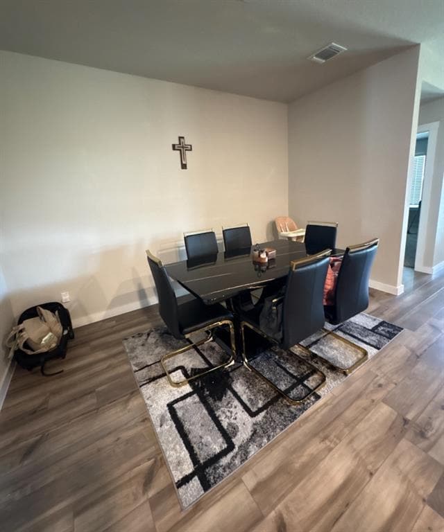 Building Photo - 500 Veneta Ln