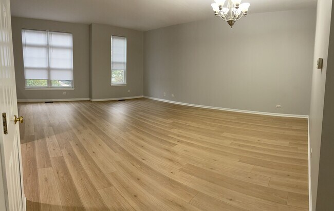 Building Photo - 3381 Kentshire Cir