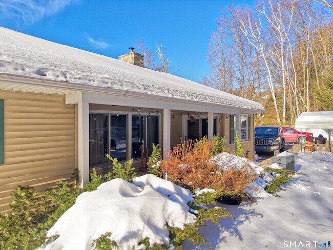 Foto del edificio - 41 Trout Brook Dr