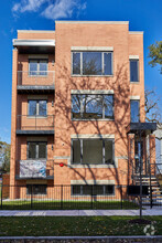 Building Photo - 1414 E 65th Pl