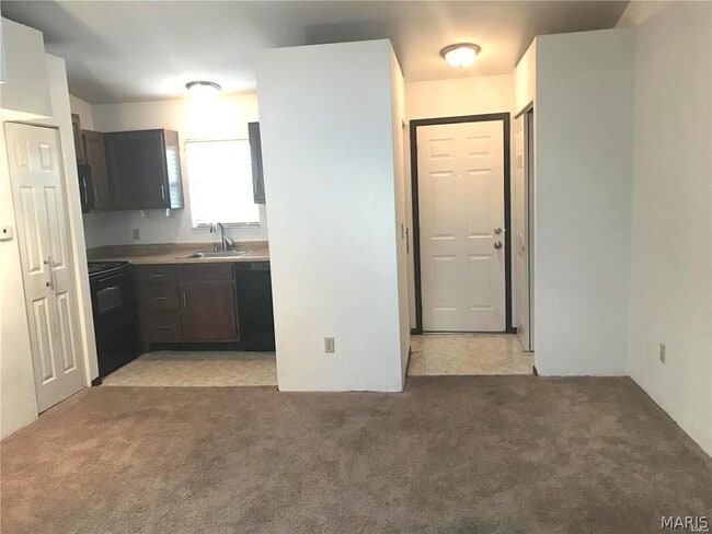 Building Photo - 121 Ashley Dr