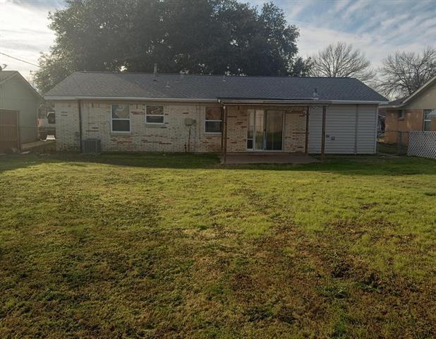 Building Photo - 1501 Hawthorne Ln