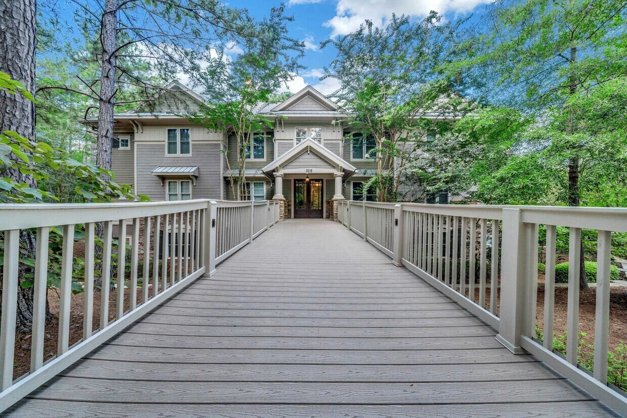 1010 Tailwater, Greensboro, GA 30642 Condo for Rent in Greensboro, GA