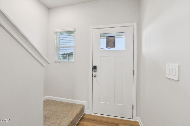 Building Photo - 936 Grand Mesa Dr