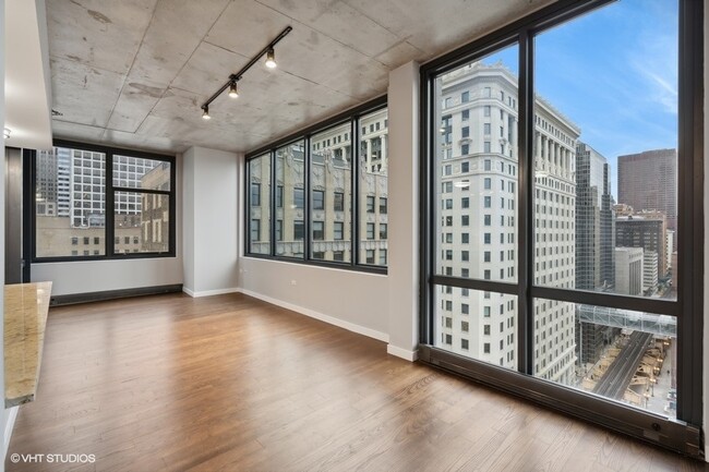 Building Photo - 235 W Van Buren St