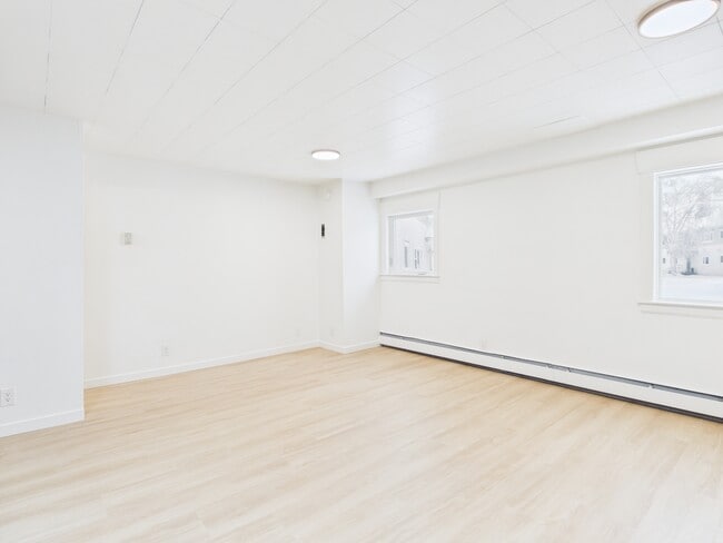 Foto del edificio - 902 Gilmore St