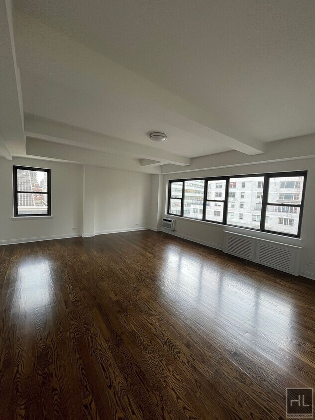 Foto del edificio - EAST 57 STREET
