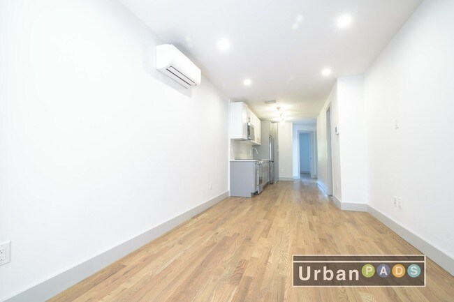 Foto del edificio - 571 Gates Ave