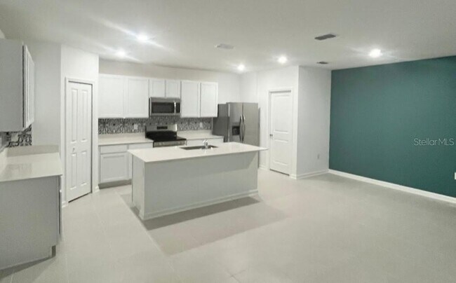 Foto del edificio - 2215 Green Valley St