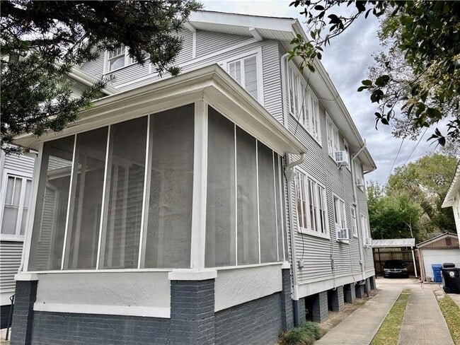 Building Photo - 7726 S Claiborne Ave