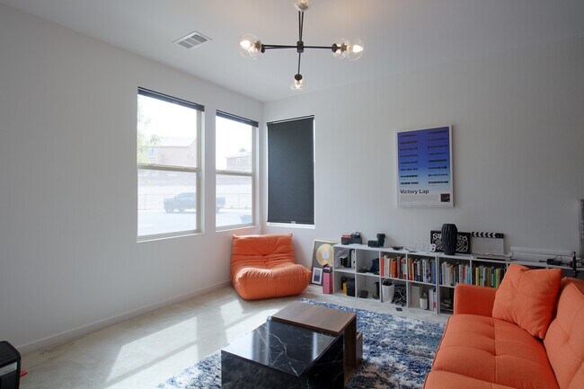 Foto del edificio - 1732 Rock Ridge Pl