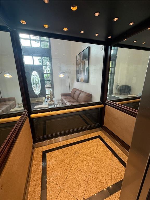 Foto del edificio - 1308 Pine Heights Dr NE