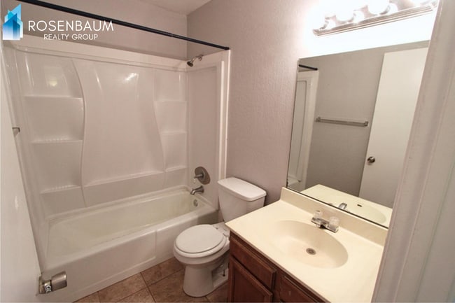 Building Photo - 4704 E Caballero St
