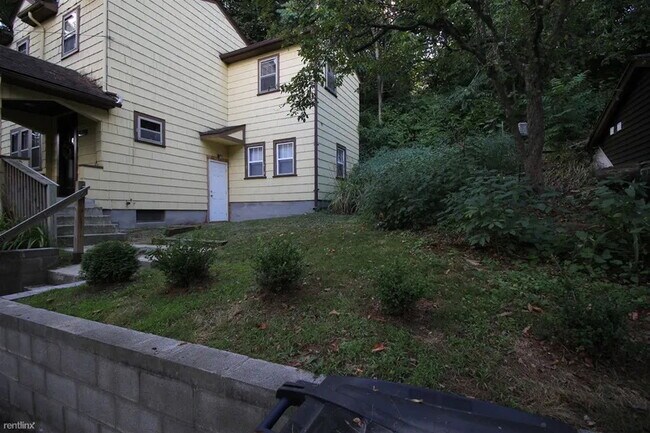 Foto del edificio - 1035 N Main St