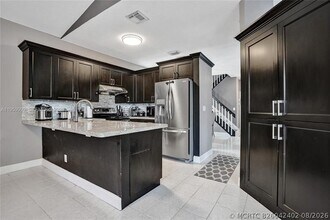 Building Photo - 218 NW 75th Terrace