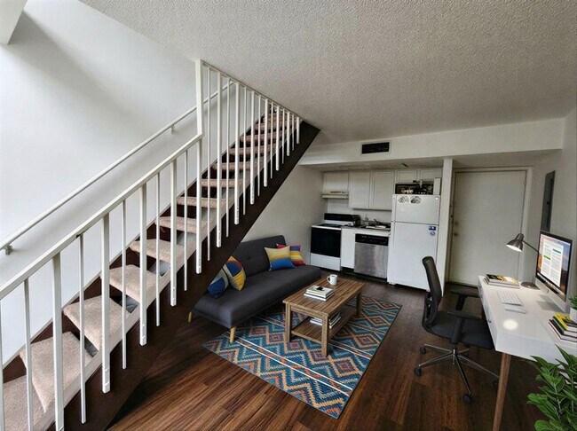 Foto del edificio - 701 W 25th St