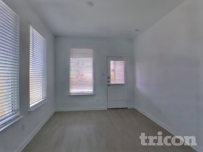 Building Photo - 10113 Regal Bnd Ln