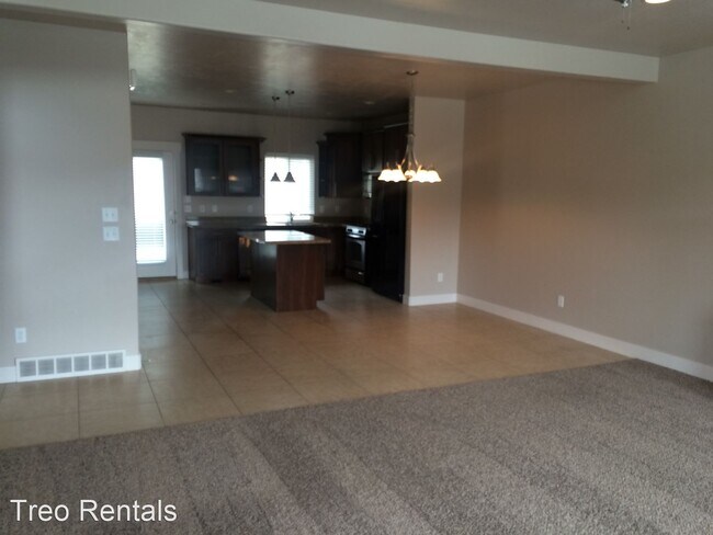 Building Photo - 4 br, 2.5 bath House - 1085 Quarry View Way