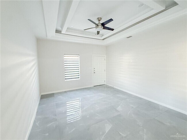Foto del edificio - 5704 Puffin Ave