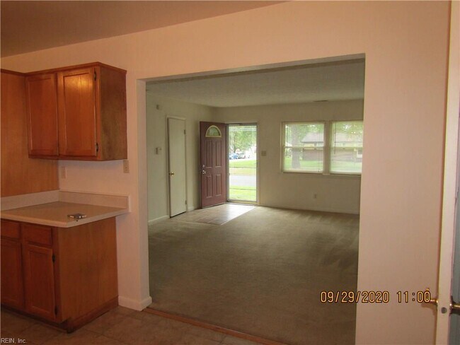 Building Photo - 3304 Dunedin Dr