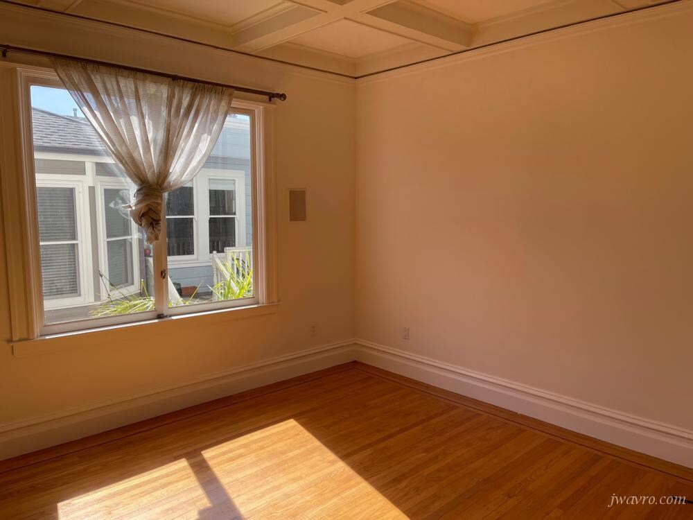 Primary Photo - 47 Oakwood St